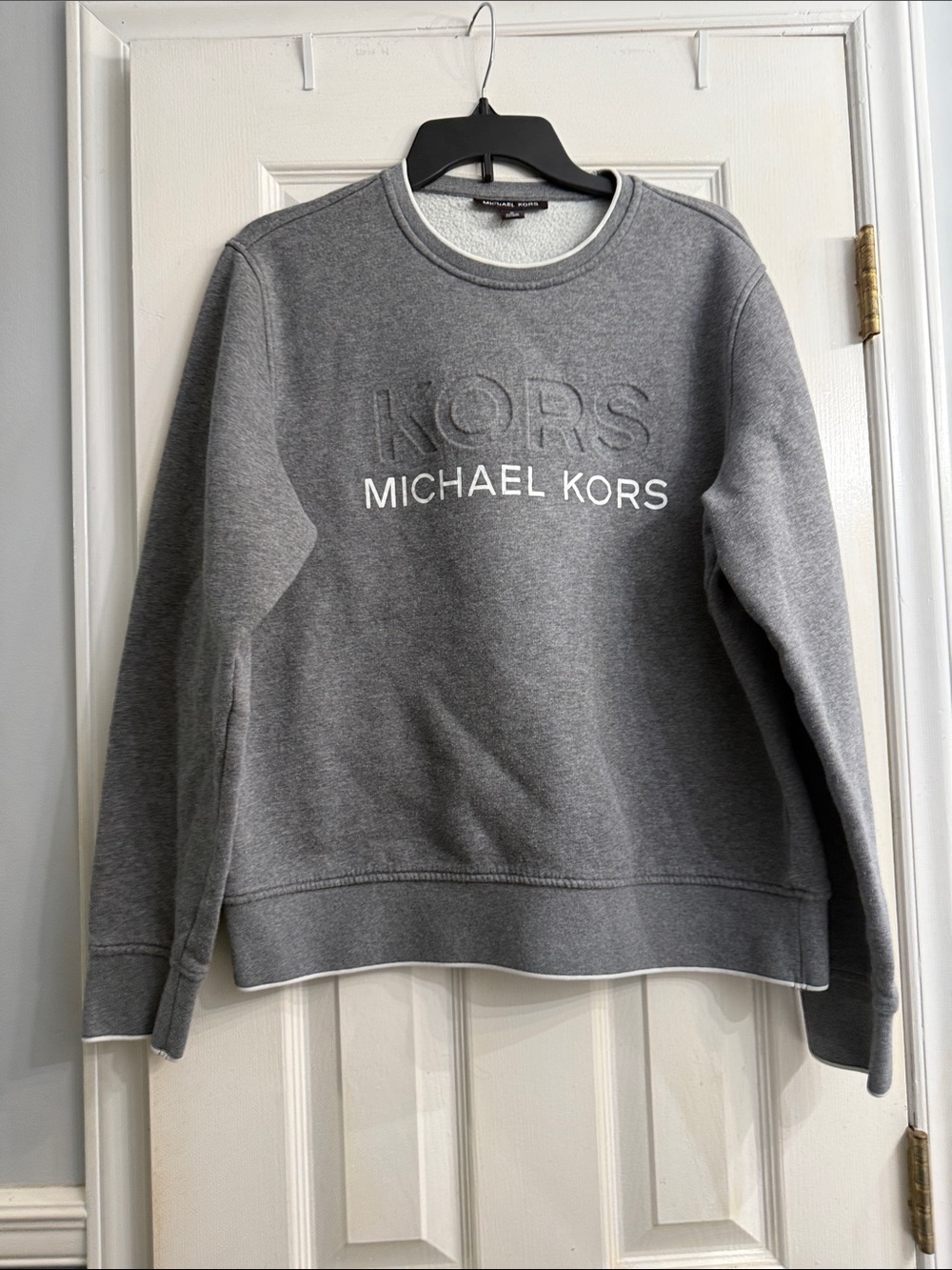 Michael Kors Men’s Gray Crewneck Sweatshirt with Embossed KORS Logo size M